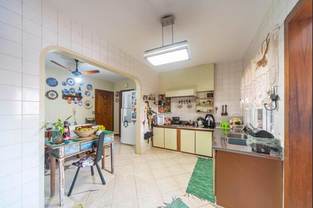 Apartamento para alugar com 320m², 3 quartos e 2 vagasCozinha