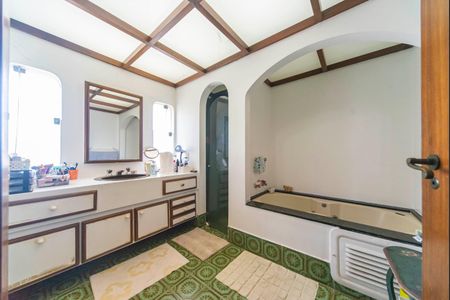 Apartamento para alugar com 320m², 3 quartos e 2 vagasBanheiro da Suíte