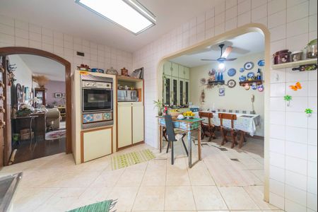 Apartamento para alugar com 320m², 3 quartos e 2 vagasCozinha