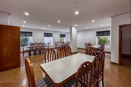 Apartamento para alugar com 320m², 3 quartos e 2 vagasÁrea comum - Salão de festas