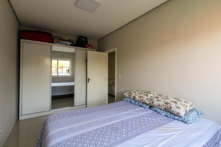 Casa de condomínio à venda com 117m², 3 quartos e 3 vagasQuarto 2