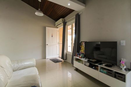 Casa de condomínio à venda com 117m², 3 quartos e 3 vagasSala