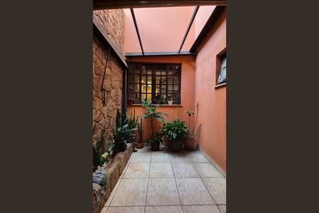 Casa à venda com 300m², 3 quartos e 5 vagasArea externa