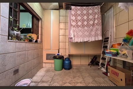 Casa à venda com 300m², 3 quartos e 5 vagasArea de serviço
