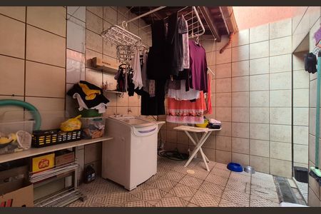 Casa à venda com 300m², 3 quartos e 5 vagasArea de serviço