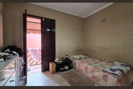 Casa à venda com 300m², 3 quartos e 5 vagasSuíte 2