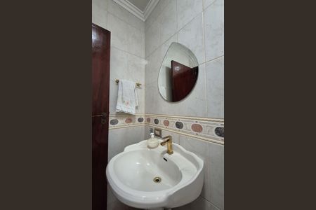 Casa à venda com 300m², 3 quartos e 5 vagasBanheiro