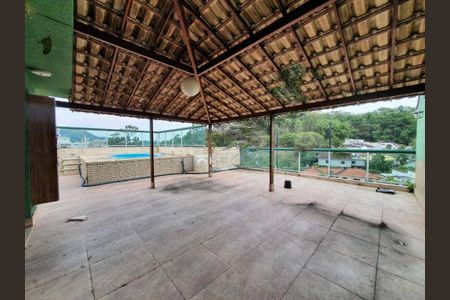 Apartamento à venda com 261m², 5 quartos e 3 vagas