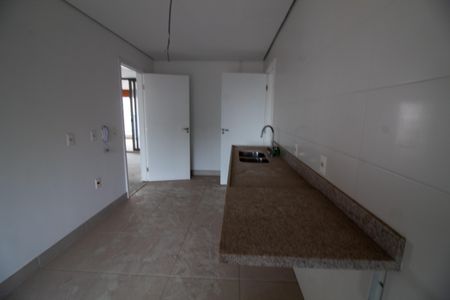 Apartamento à venda com 232m², 4 quartos e 3 vagas Apartamento à venda com 232m², 4 quartos e 3 vagasCozinha