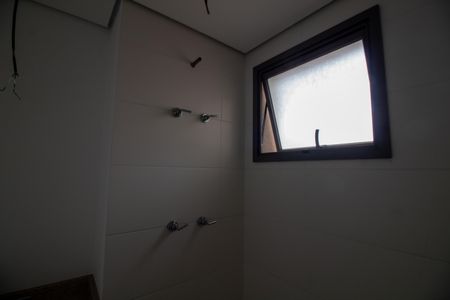 Apartamento à venda com 232m², 4 quartos e 3 vagas Apartamento à venda com 232m², 4 quartos e 3 vagasBanheiro da Suíte 1