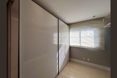 Apartamento à venda com 102m², 2 quartos e 2 vagas Apartamento à venda com 102m², 2 quartos e 2 vagasQuarto 1