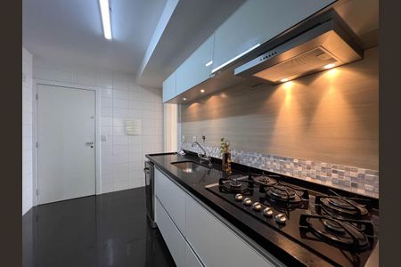 Apartamento à venda com 102m², 2 quartos e 2 vagas Apartamento à venda com 102m², 2 quartos e 2 vagasCozinha