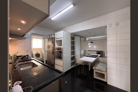 Apartamento à venda com 102m², 2 quartos e 2 vagas Apartamento à venda com 102m², 2 quartos e 2 vagasCozinha