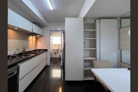 Apartamento à venda com 102m², 2 quartos e 2 vagas Apartamento à venda com 102m², 2 quartos e 2 vagasCozinha