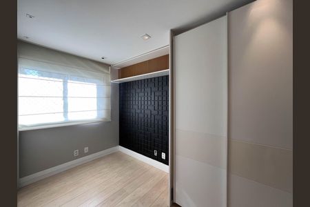 Apartamento à venda com 102m², 2 quartos e 2 vagas Apartamento à venda com 102m², 2 quartos e 2 vagasQuarto 1