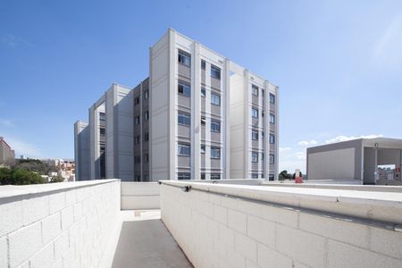 Apartamento para alugar com 50m², 2 quartos e 1 vaga Apartamento para alugar com 50m², 2 quartos e 1 vagaFachada