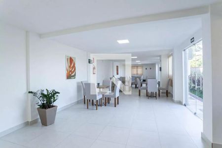Apartamento para alugar com 50m², 2 quartos e 1 vaga Apartamento para alugar com 50m², 2 quartos e 1 vagaÁrea comum - Salão de festas