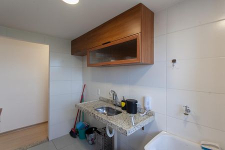 Apartamento para alugar com 50m², 2 quartos e 1 vaga Apartamento para alugar com 50m², 2 quartos e 1 vagaCozinha e Área de Serviço