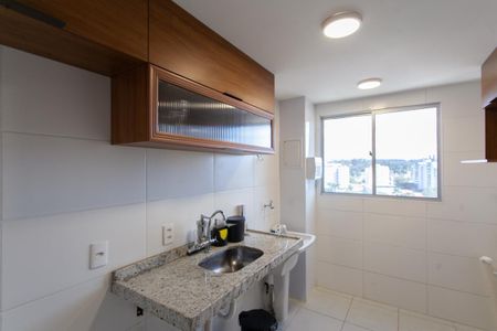 Apartamento para alugar com 50m², 2 quartos e 1 vaga Apartamento para alugar com 50m², 2 quartos e 1 vagaCozinha e Área de Serviço