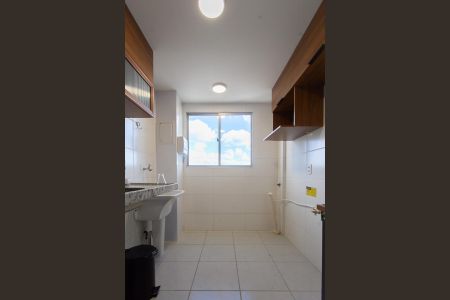 Apartamento para alugar com 50m², 2 quartos e 1 vaga Apartamento para alugar com 50m², 2 quartos e 1 vagaCozinha e Área de Serviço