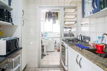 Apartamento à venda com 56m², 2 quartos e 1 vagaCozinha e Área de Serviço
