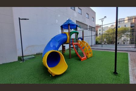 Apartamento à venda com 42m², 2 quartos e 1 vagaÁrea comum - Playground