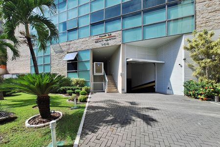Apartamento para alugar com 78m², 2 quartos e 1 vaga Apartamento para alugar com 78m², 2 quartos e 1 vagaFachada