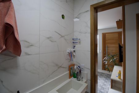 Apartamento à venda com 38m², 2 quartos e 1 vaga Apartamento à venda com 38m², 2 quartos e 1 vagaBanheiro