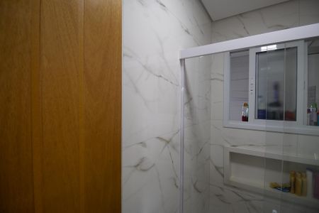 Apartamento à venda com 38m², 2 quartos e 1 vaga Apartamento à venda com 38m², 2 quartos e 1 vagaBanheiro