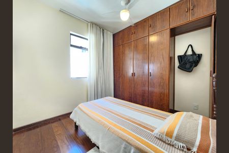 Apartamento à venda com 110m², 3 quartos e 2 vagasQuarto 2