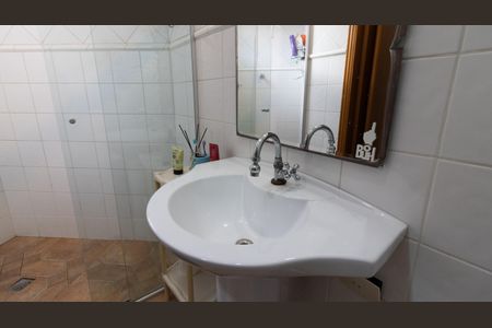 Casa à venda com 225m², 3 quartos e 3 vagas Casa à venda com 225m², 3 quartos e 3 vagasBanheiro da Suíte 3