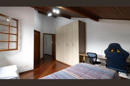 Casa à venda com 225m², 3 quartos e 3 vagas Casa à venda com 225m², 3 quartos e 3 vagasSuíte 3