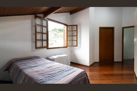 Casa à venda com 225m², 3 quartos e 3 vagas Casa à venda com 225m², 3 quartos e 3 vagasSuíte 3