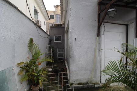 Casa de condomínio à venda com 62m², 1 quarto e sem vagaLateral da casa