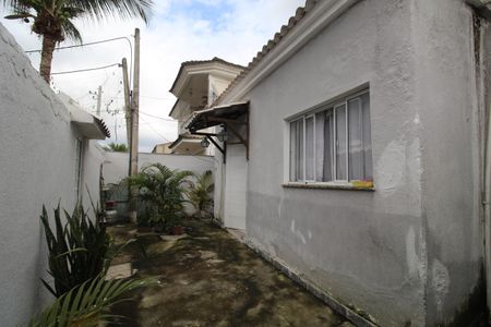 Casa de condomínio à venda com 62m², 1 quarto e sem vagaFrente da casa