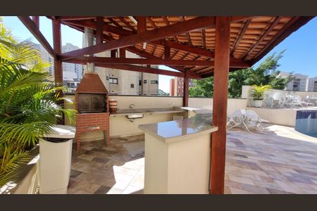 Apartamento à venda com 73m², 2 quartos e 1 vagaÁrea comum