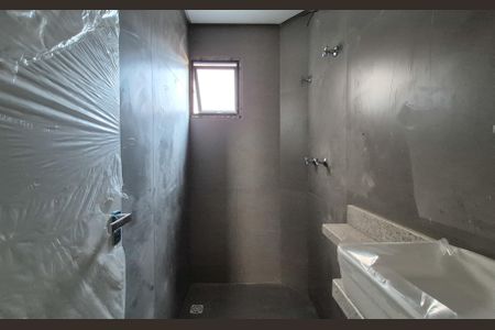 Apartamento à venda com 86m², 3 quartos e 1 vaga Apartamento à venda com 86m², 3 quartos e 1 vagaBanheiro da suíte