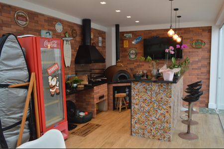 Casa de condomínio à venda com 228m², 3 quartos e 3 vagasÁrea Gourmet