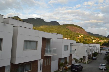 Casa de condomínio à venda com 228m², 3 quartos e 3 vagasVaranda da Suíte