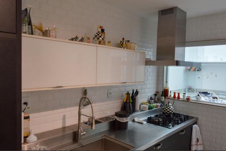 Casa de condomínio à venda com 228m², 3 quartos e 3 vagasCozinha