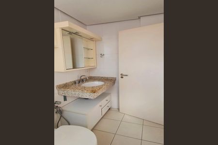 Apartamento para alugar com 71m², 2 quartos e 1 vagaBanheiro