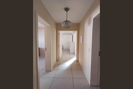Apartamento para alugar com 71m², 2 quartos e 1 vagaCorredor