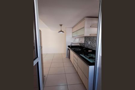 Apartamento para alugar com 71m², 2 quartos e 1 vagaCozinha