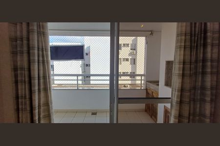 Apartamento para alugar com 71m², 2 quartos e 1 vagaSacada