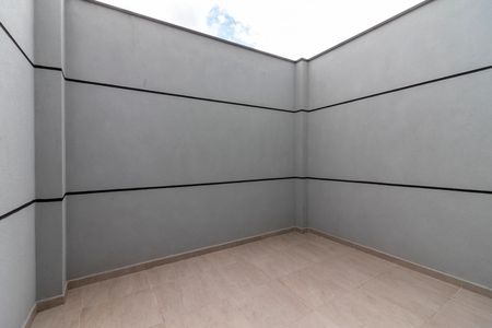 Casa à venda com 179m², 3 quartos e 2 vagas Casa à venda com 179m², 3 quartos e 2 vagasQuintal