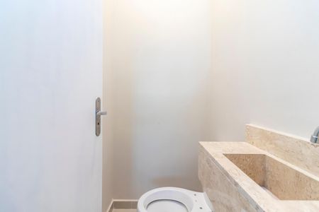 Casa à venda com 179m², 3 quartos e 2 vagas Casa à venda com 179m², 3 quartos e 2 vagasLavabo