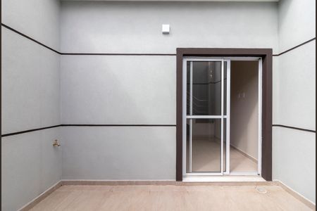 Casa à venda com 179m², 3 quartos e 2 vagas Casa à venda com 179m², 3 quartos e 2 vagasQuintal