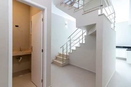 Casa à venda com 179m², 3 quartos e 2 vagas Casa à venda com 179m², 3 quartos e 2 vagasÁrea de Serviço