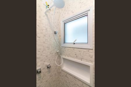 Casa à venda com 179m², 3 quartos e 2 vagas Casa à venda com 179m², 3 quartos e 2 vagasBanheiro da Suíte 3