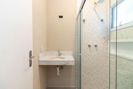 Casa à venda com 179m², 3 quartos e 2 vagas Casa à venda com 179m², 3 quartos e 2 vagasBanheiro da Suíte 3